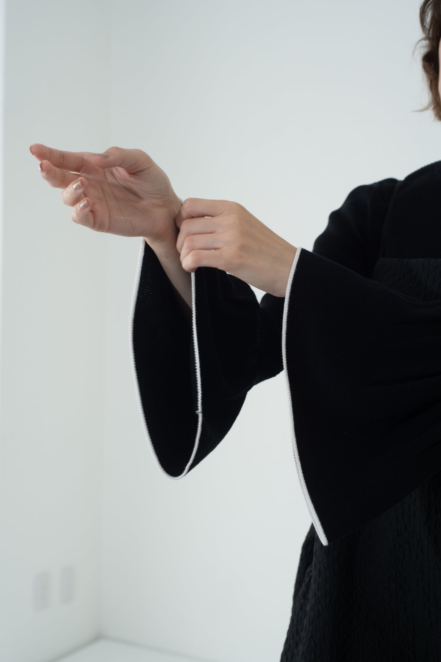 FLARE RIB KNIT