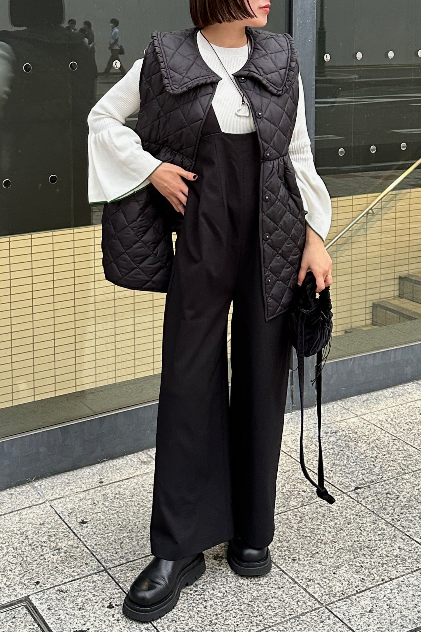 QUILTING FRILL VEST