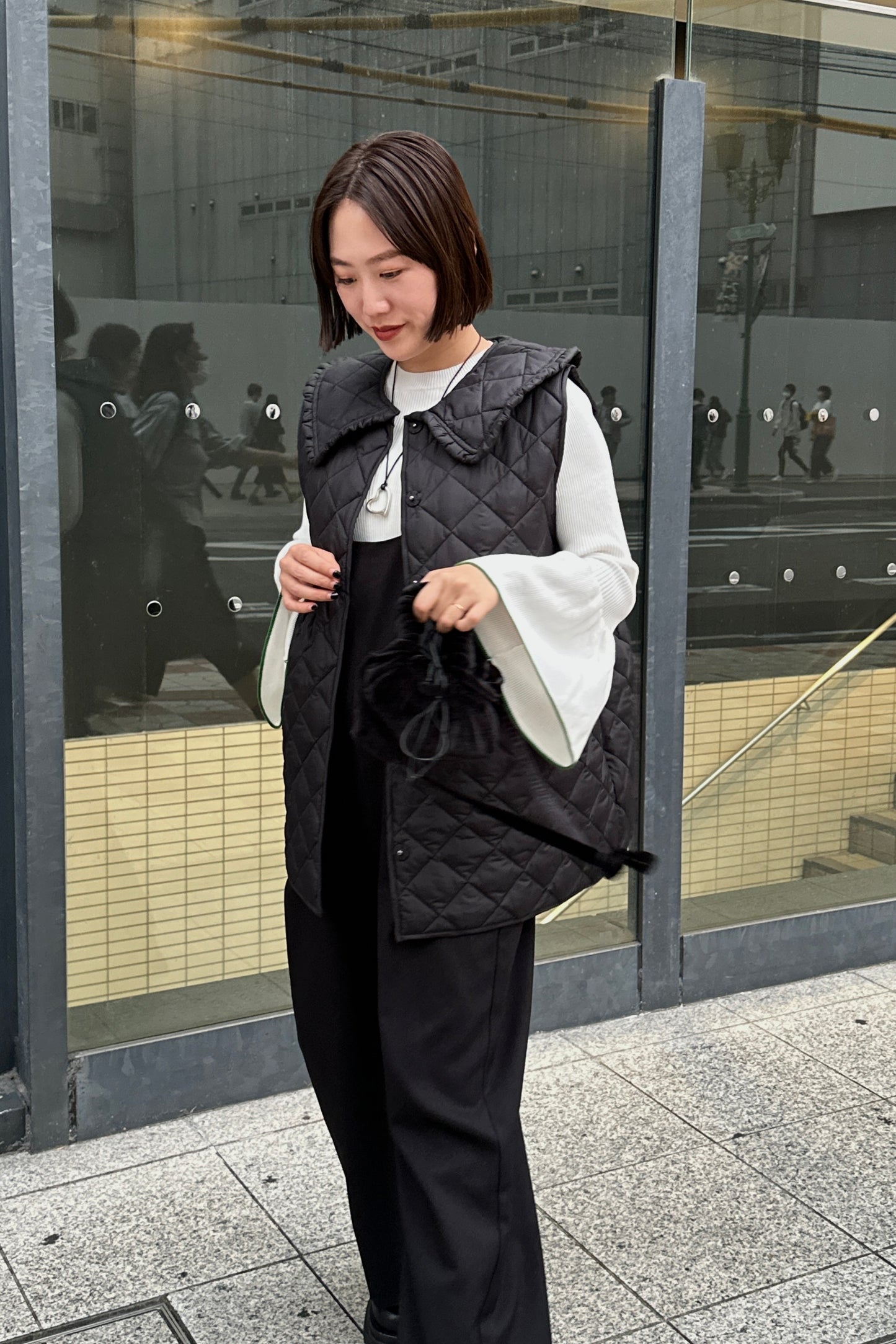 QUILTING FRILL VEST