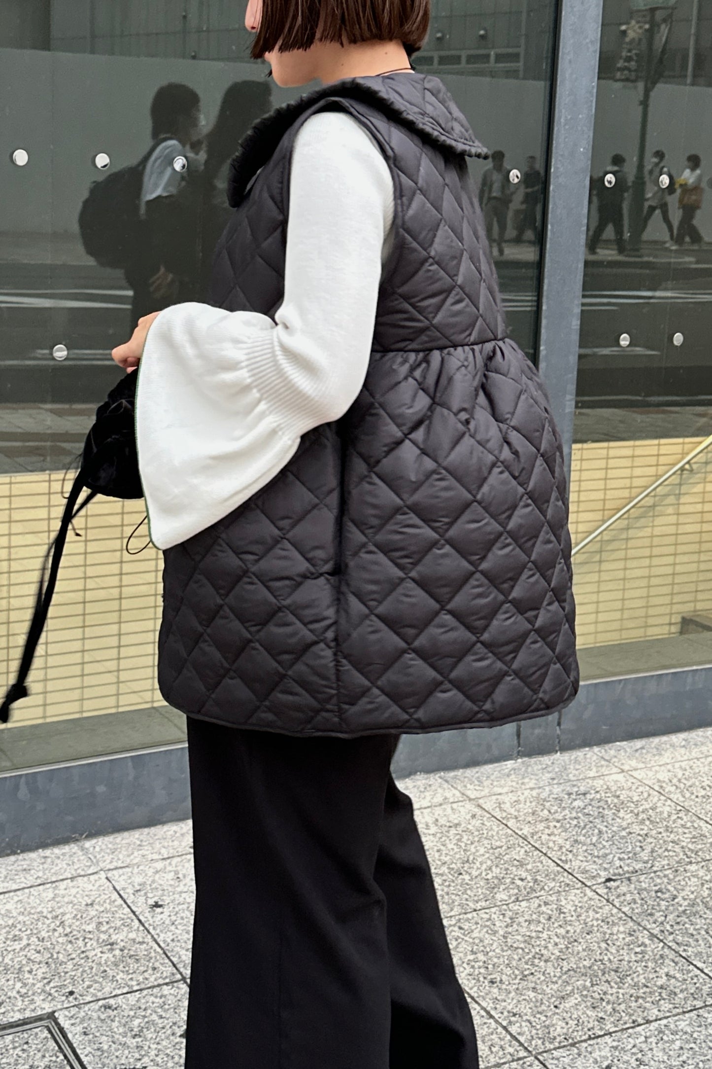 QUILTING FRILL VEST