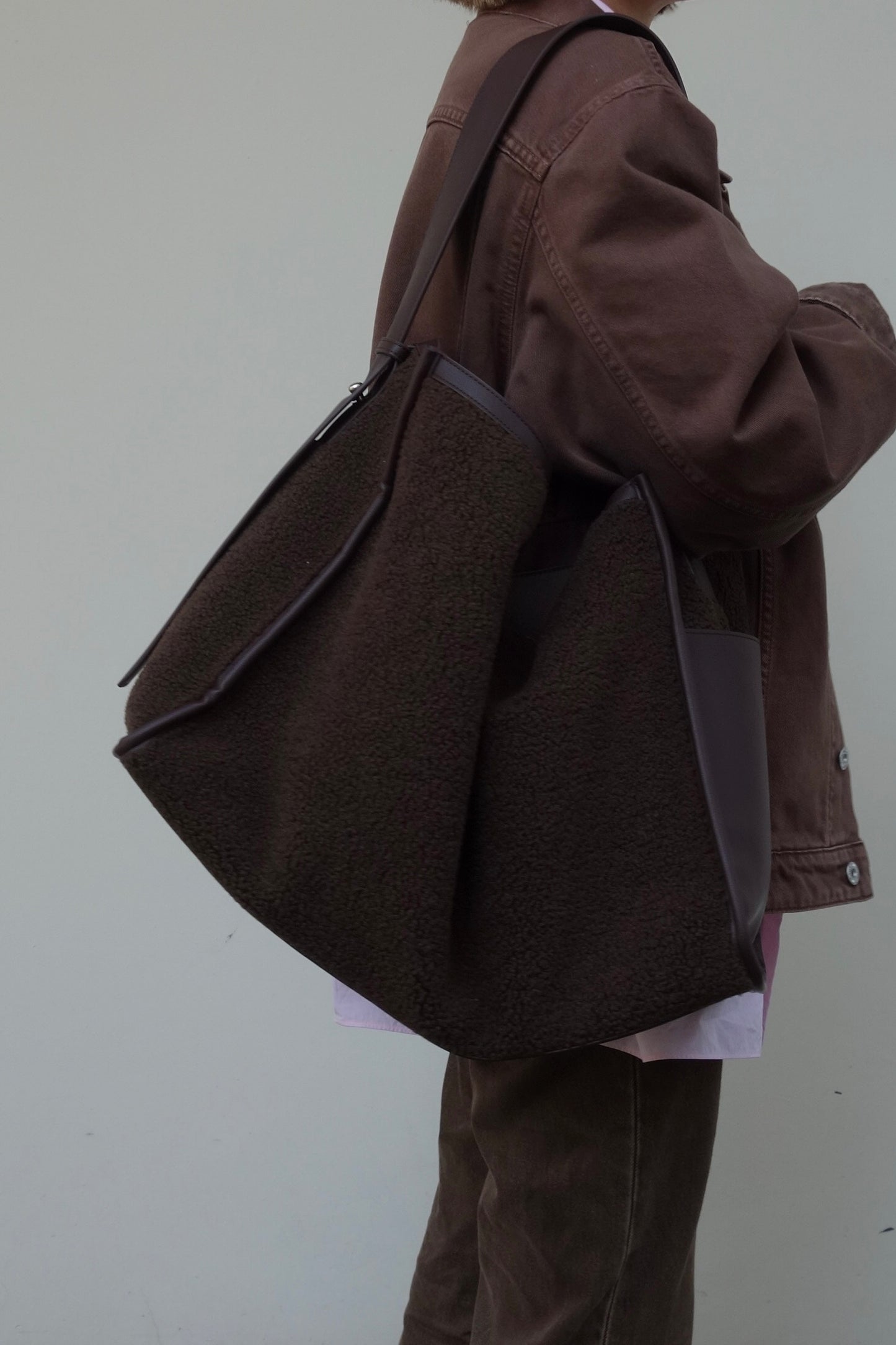 LEATHER BOA TOTE