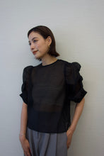 画像をギャラリービューアに読み込む, GATHER PUFF BLOUSE
