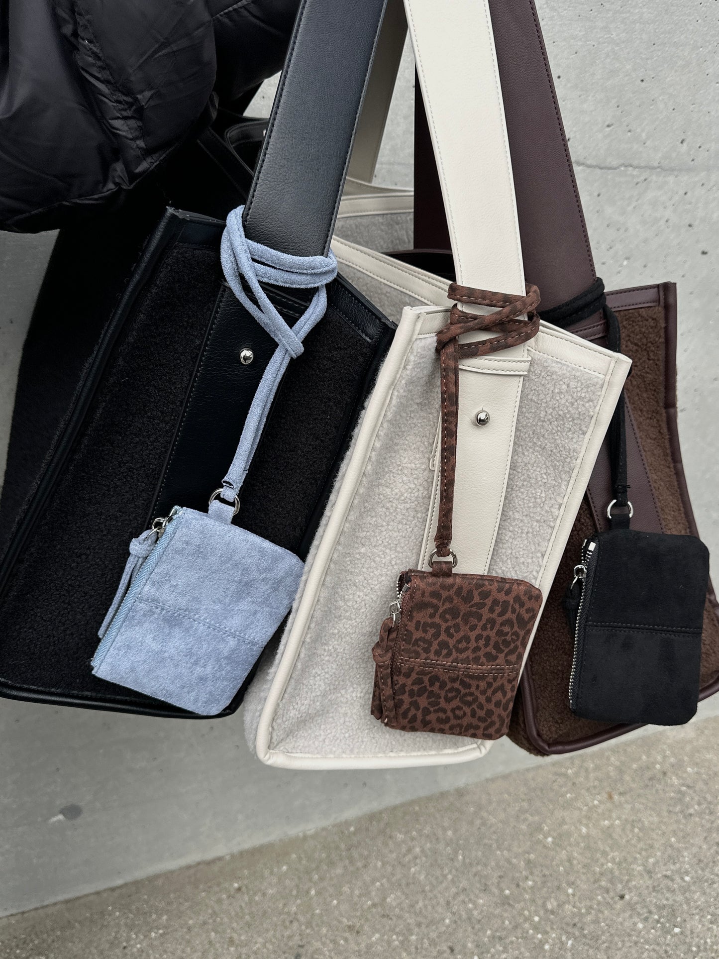 LEATHER BOA TOTE