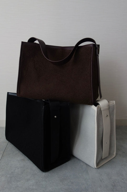 LEATHER BOA TOTE