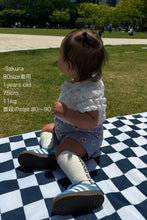 画像をギャラリービューアに読み込む, Flower tile suspender short pants
