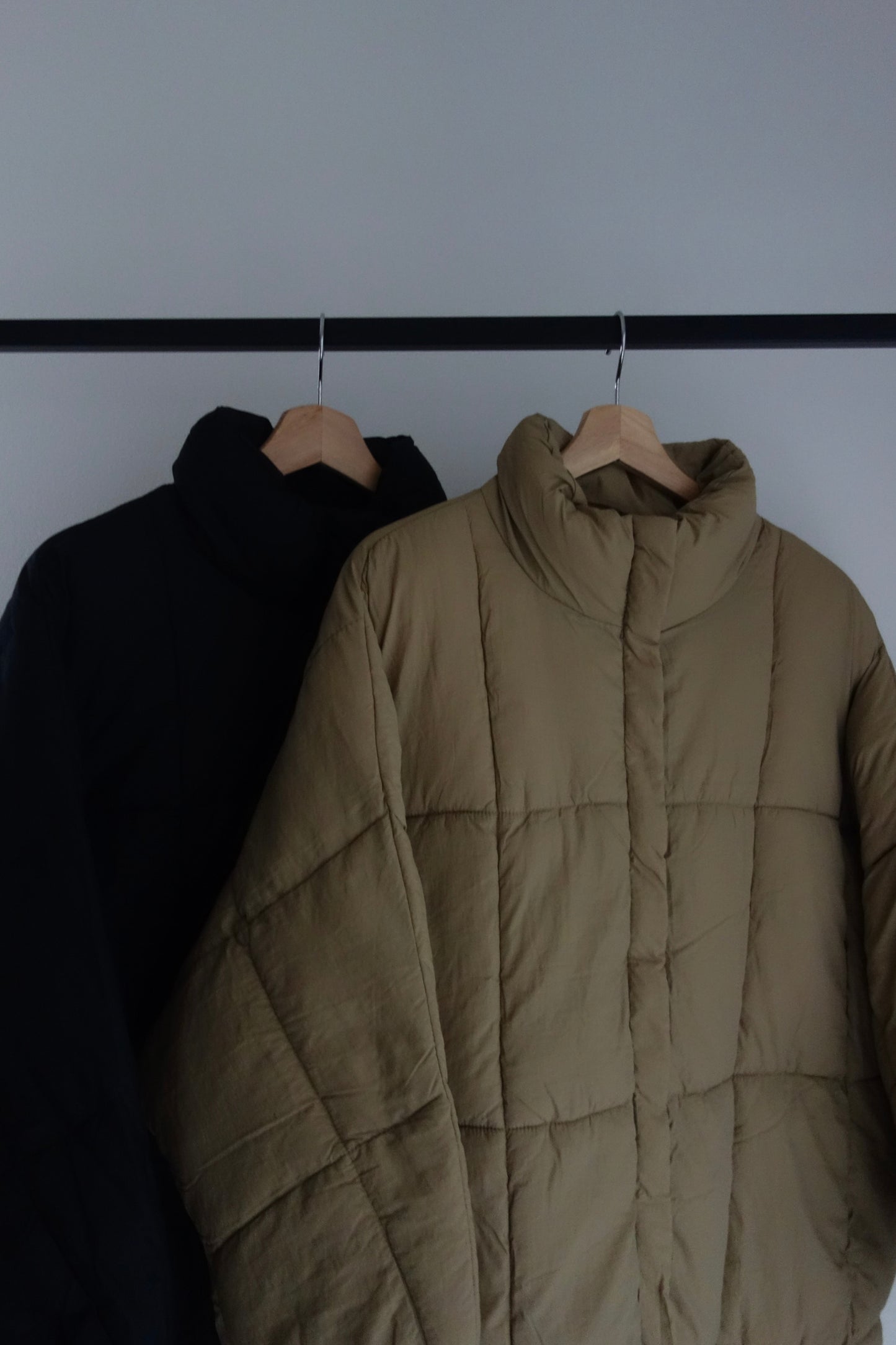 予約 / PADDING MIDI COAT