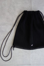 画像をギャラリービューアに読み込む, MESH BACKPACK
