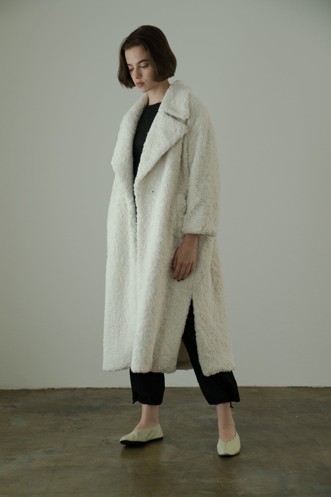 BOA SLIT LONG COAT – MAMU ONLINE STORE