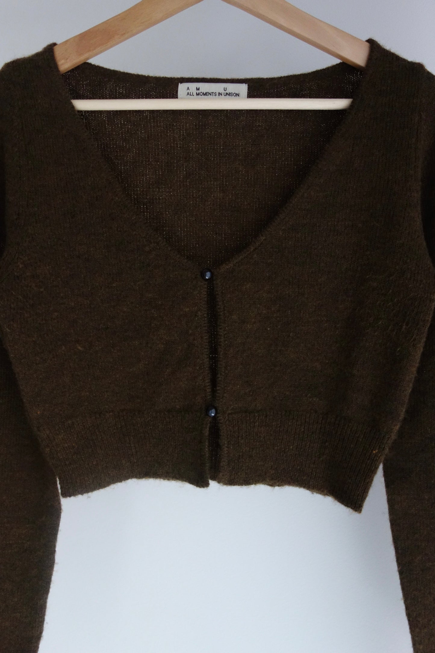 SAMPLE SALE
 / CROPPED KNIT CARDIGAN