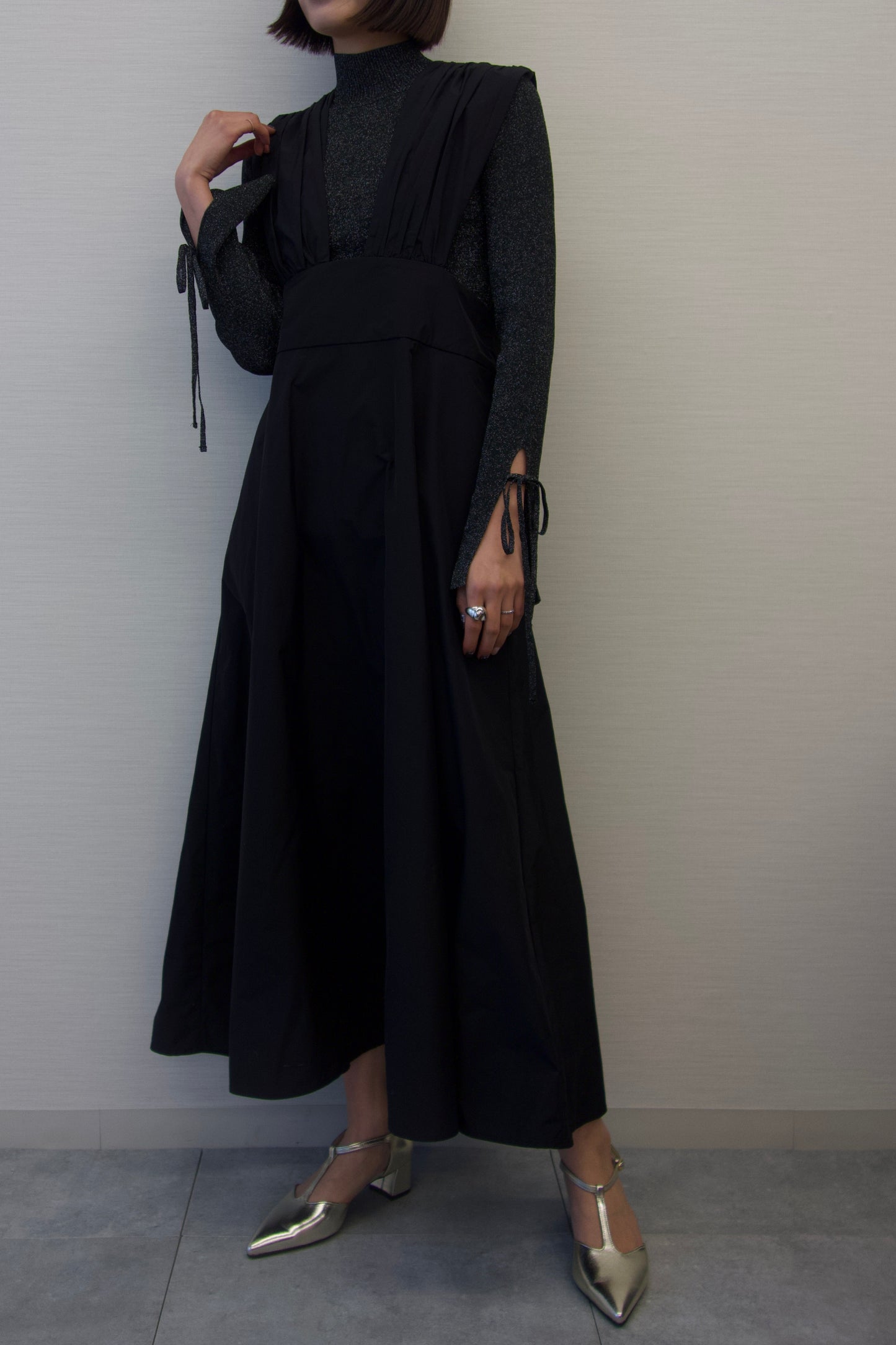 V SUSPENDER SK (BLACK)