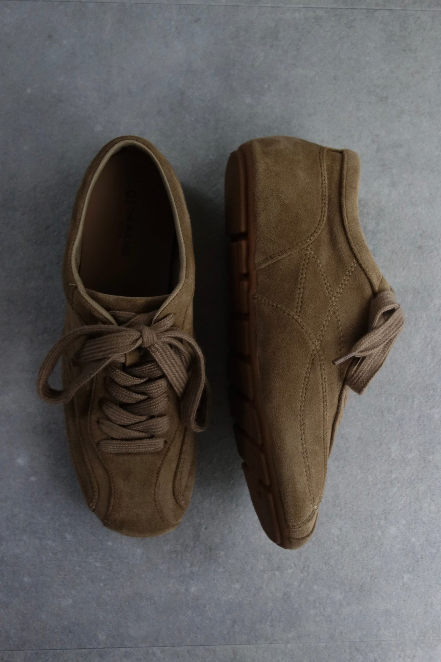 予約 / SUEDE SNEAKER