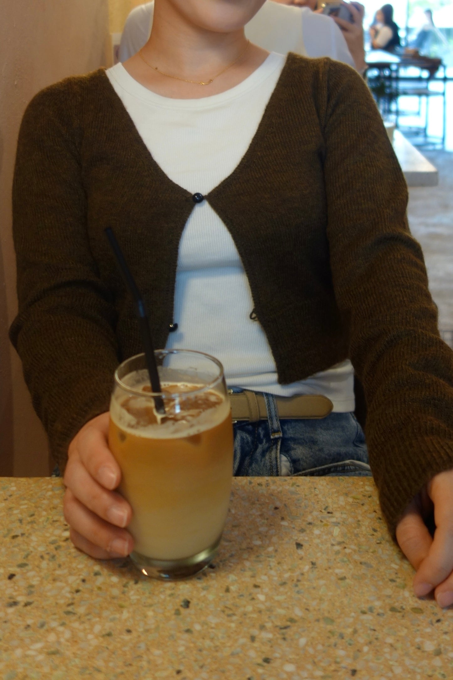 SAMPLE SALE
 / CROPPED KNIT CARDIGAN