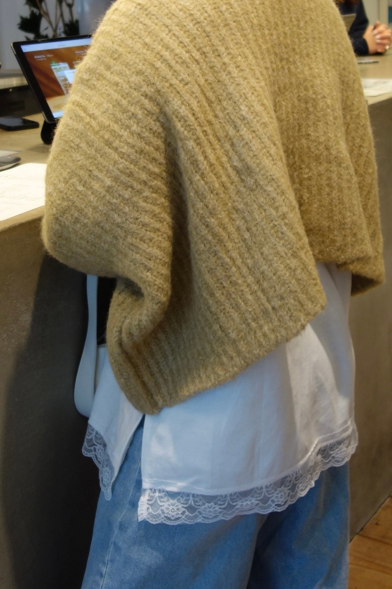 予約 / LACE LONG TEE