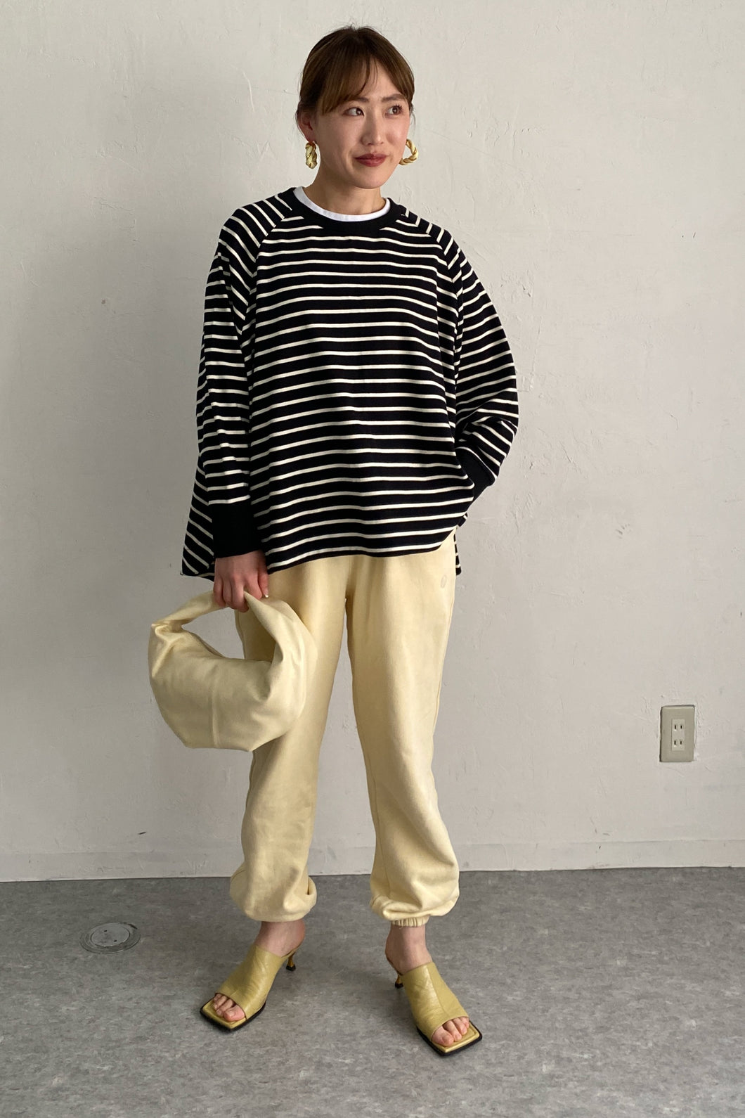 RAGLAN BORDER TOPS